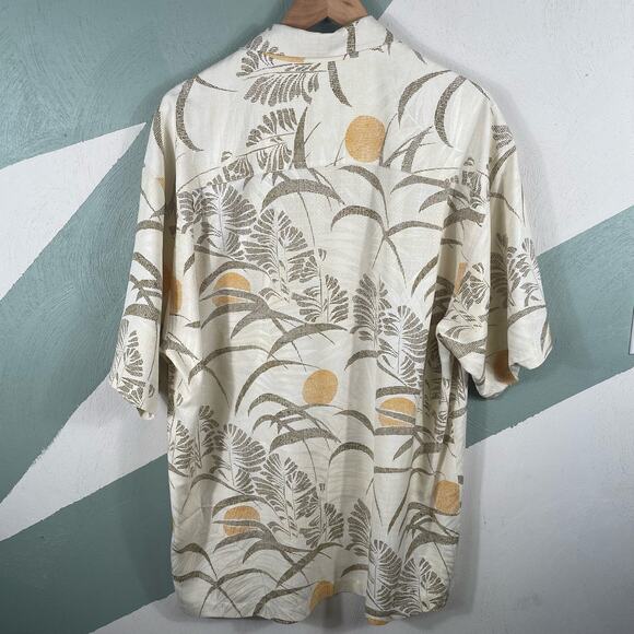Tommy Bahama Short Sleeve Shirt Men's Button Up  XL Cream 100% Silk Summer Wear - Picture 11 of 11